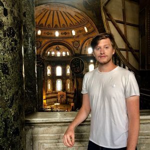 Meet your Posher, Sam